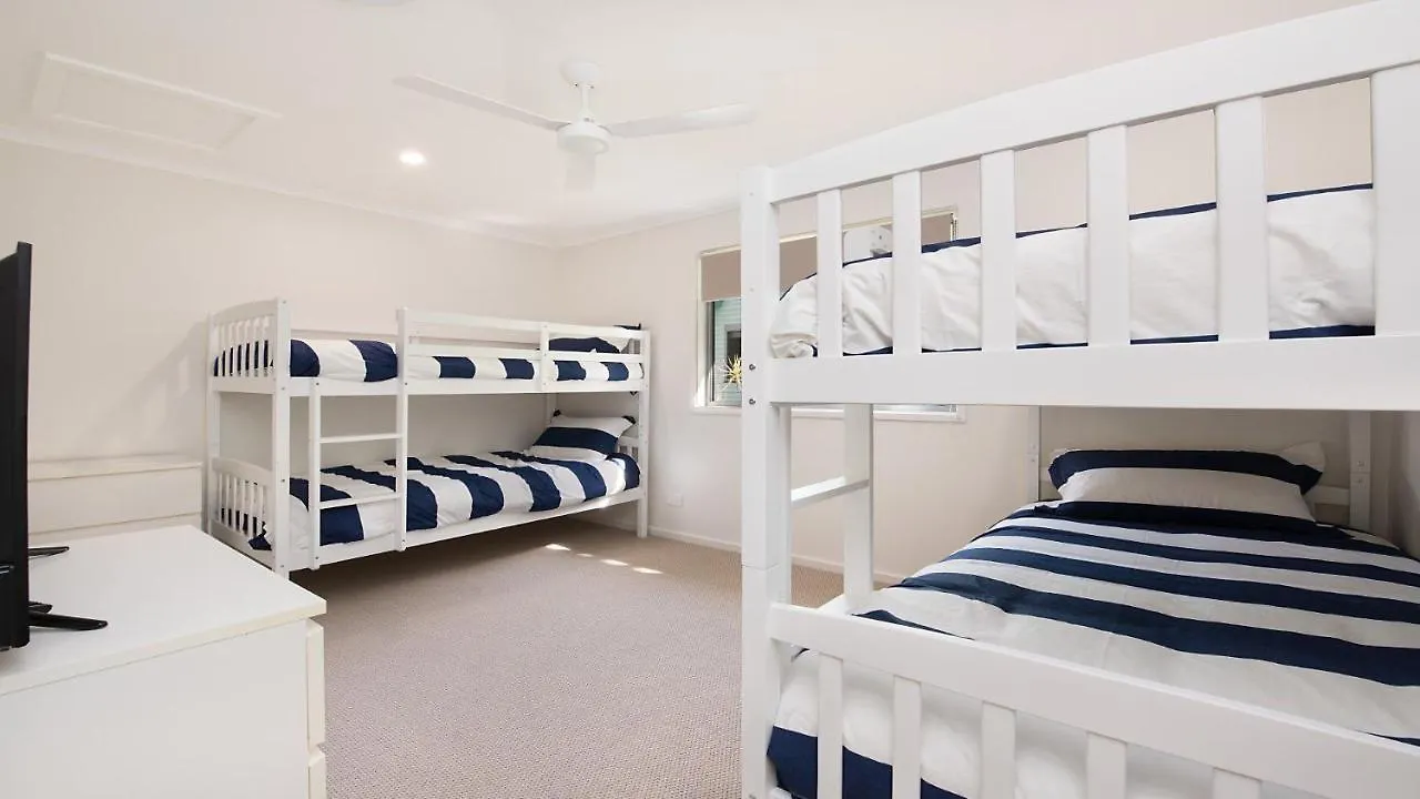 Holiday home 35 Moreton Parade Kings Beach Qld Caloundra